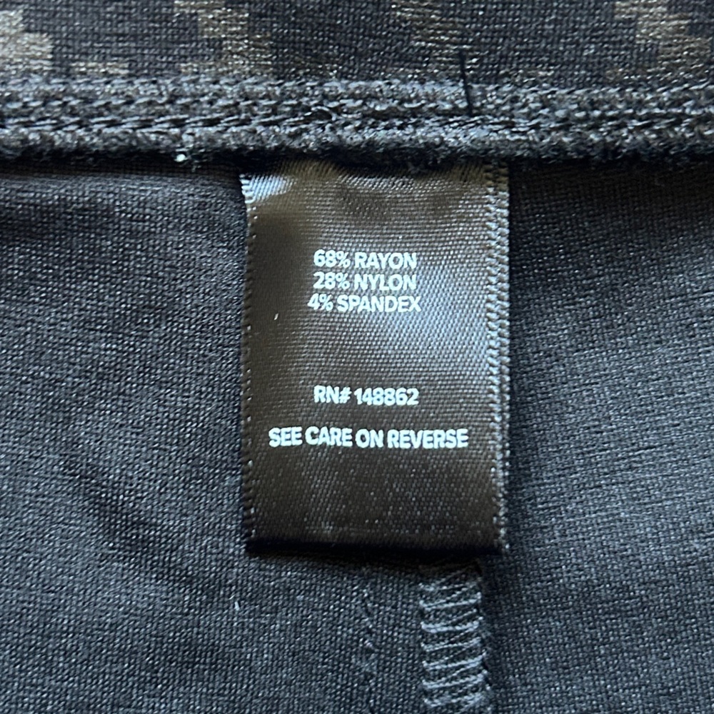 Torrid Pull-On Pocket Pixie Leggings - image 7